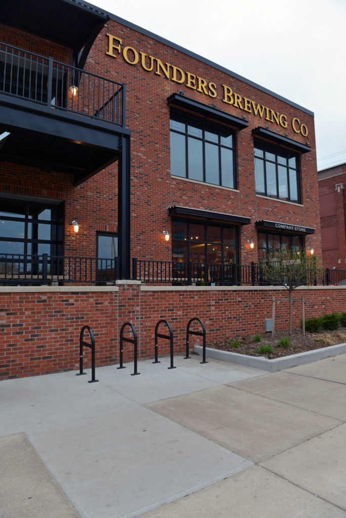 Bike U Rack with Crossbar Hoop Rack CycleSafe