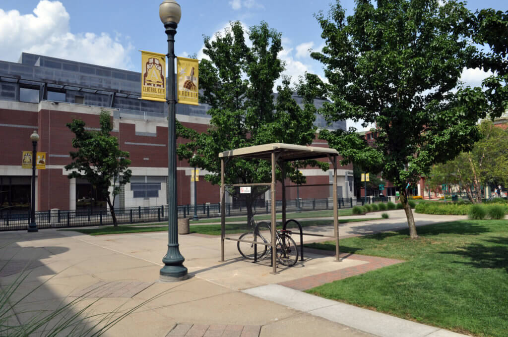 Class II, short-term parking bike shelter for covered protection